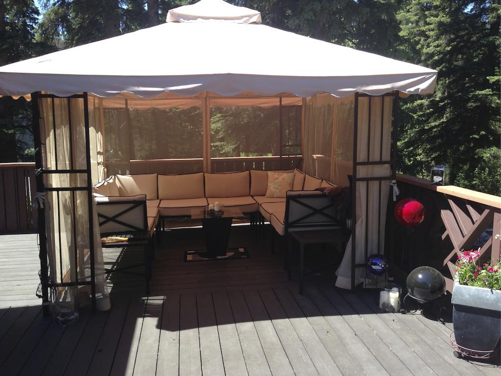 Redwood Meadows Bed And Breakfast Bragg Creek Exteriör bild