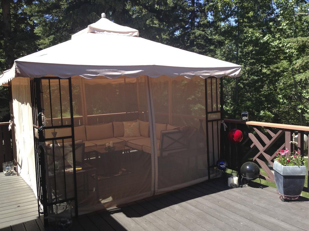 Redwood Meadows Bed And Breakfast Bragg Creek Exteriör bild
